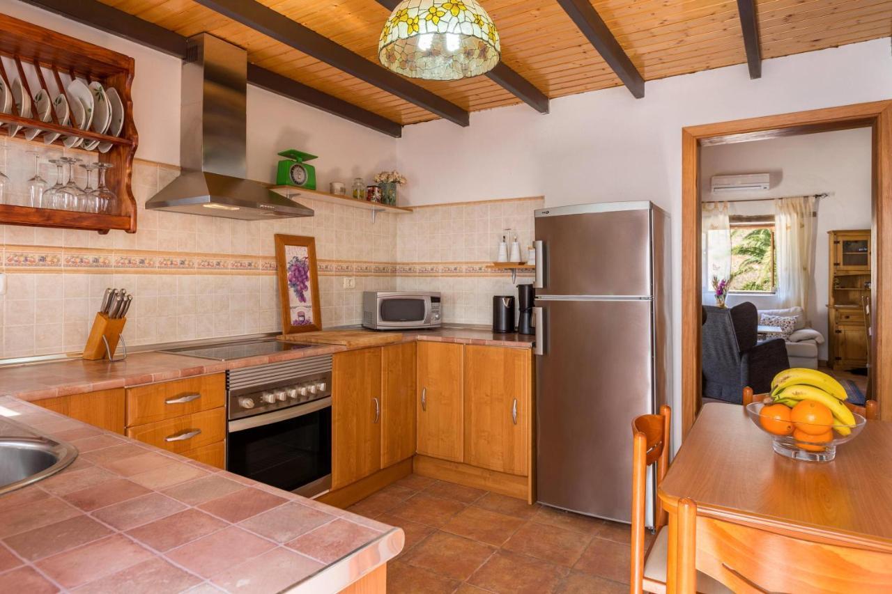 Casa La Huertecilla Villa La Sorrueda Ngoại thất bức ảnh
