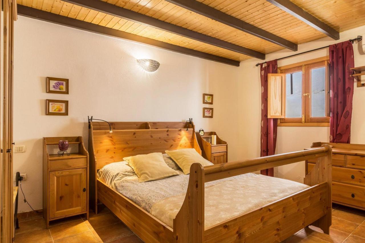 Casa La Huertecilla Villa La Sorrueda Ngoại thất bức ảnh